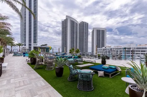 4010 S Ocean Drive Hollywood FL 33019