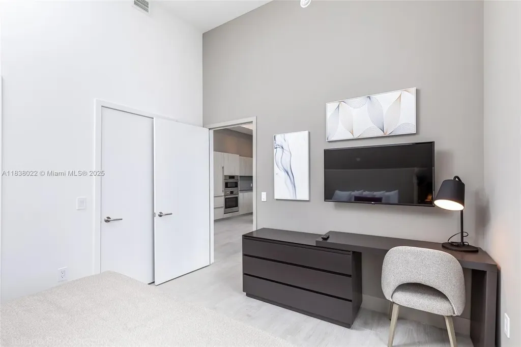 4010 S Ocean Drive Hollywood FL 33019