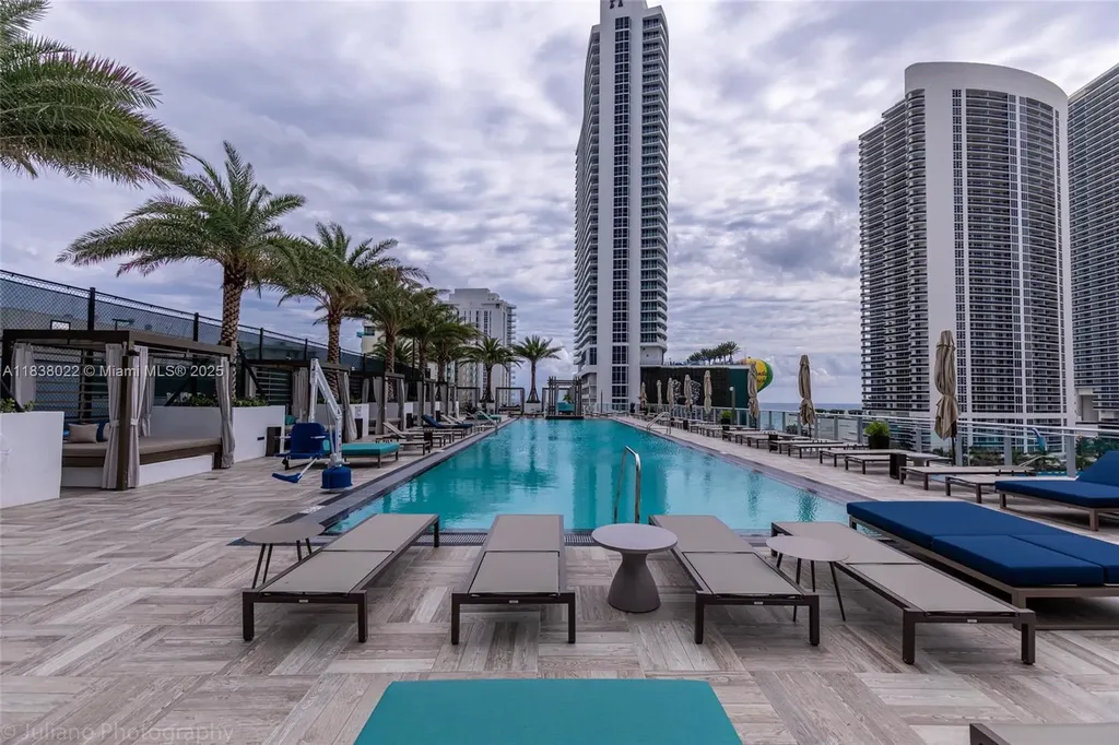 4010 S Ocean Drive Hollywood FL 33019