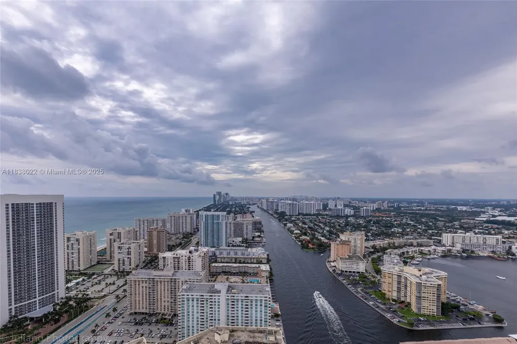 4010 S Ocean Drive Hollywood FL 33019