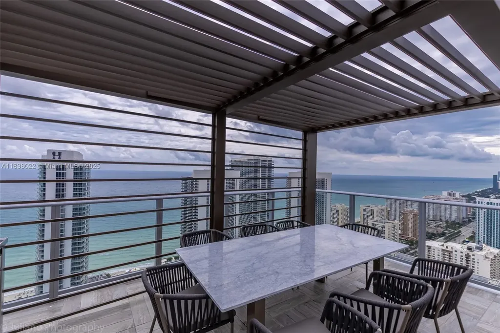 4010 S Ocean Drive Hollywood FL 33019