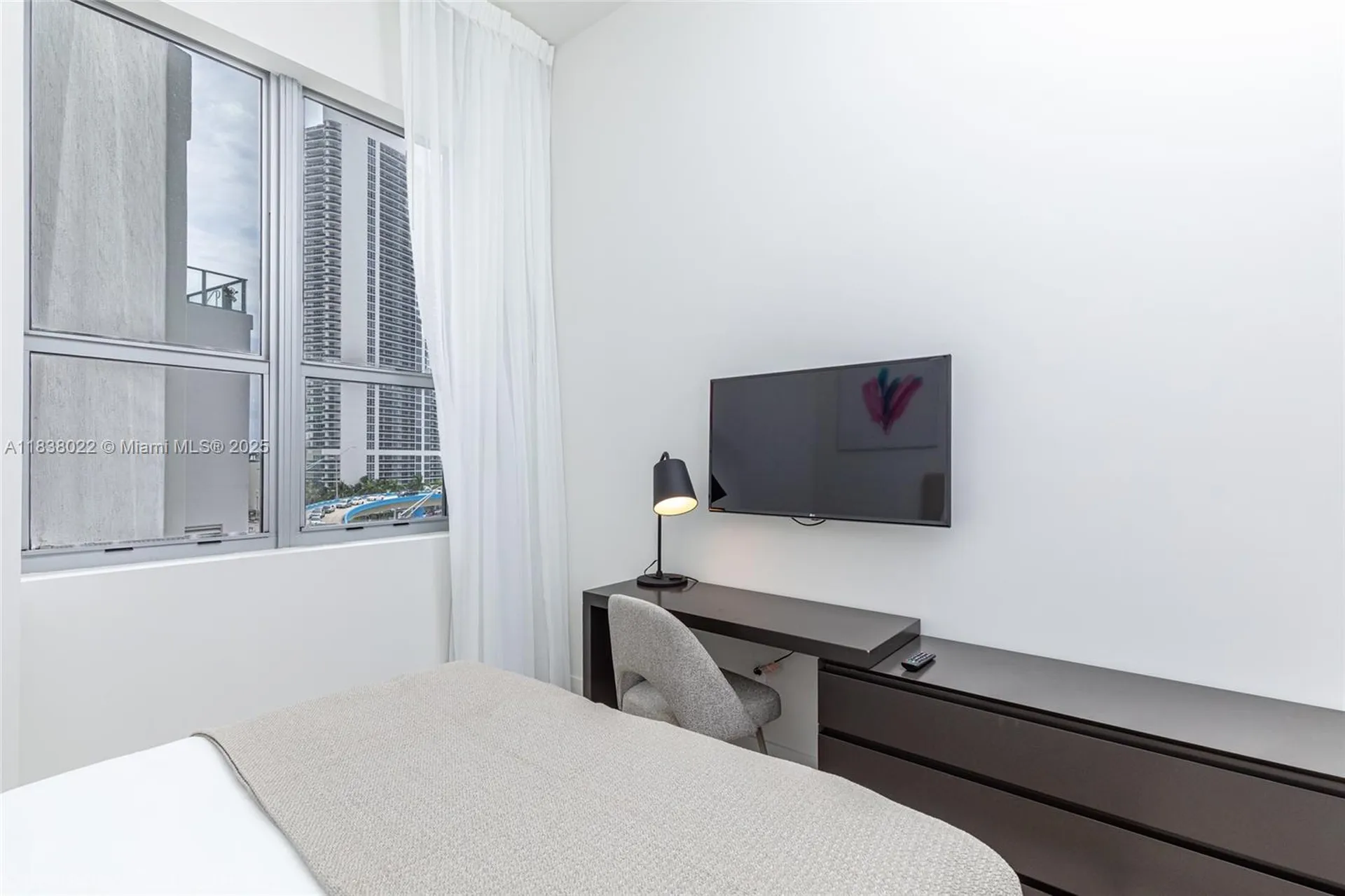 4010 S Ocean Drive Hollywood FL 33019