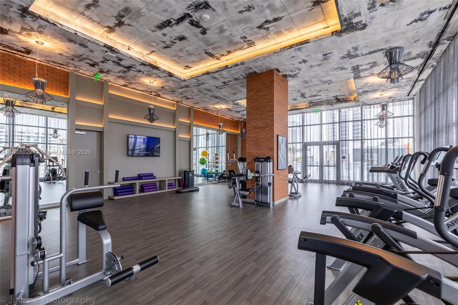 4010 S Ocean Drive Hollywood FL 33019