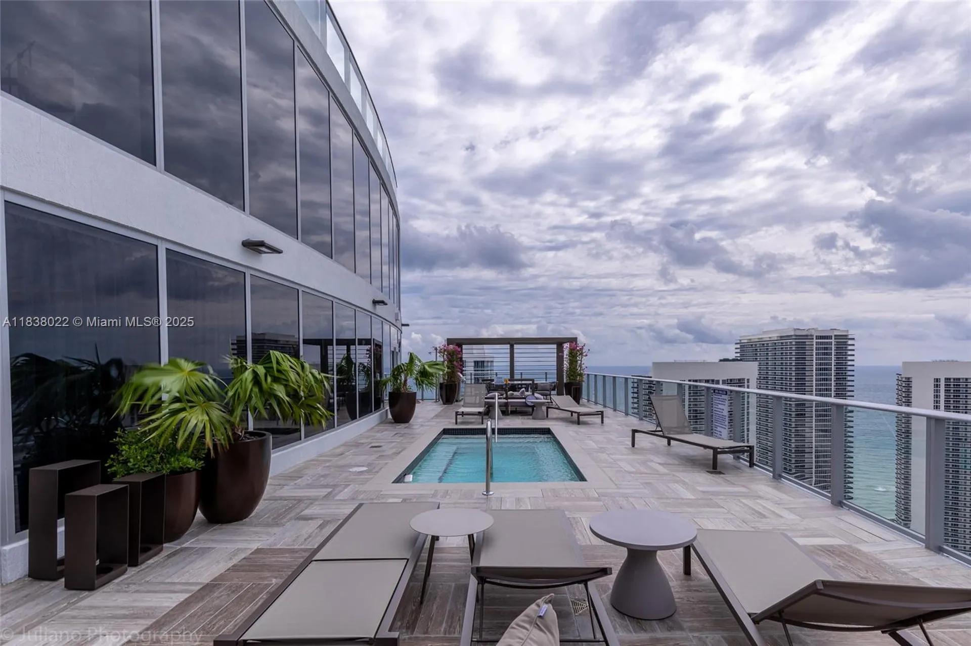 4010 S Ocean Drive Hollywood FL 33019
