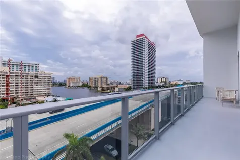 4010 S Ocean Drive Hollywood FL 33019