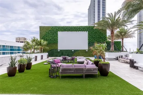 4010 S Ocean Drive Hollywood FL 33019