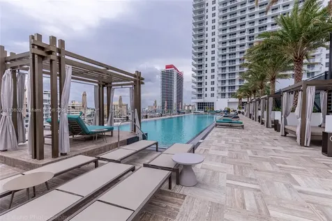 4010 S Ocean Drive Hollywood FL 33019