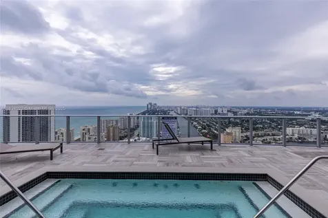 4010 S Ocean Drive Hollywood FL 33019