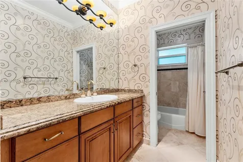 1504 NW 182nd Avenue Pembroke Pines FL 33029