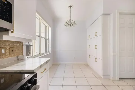 1571 Breakwater Terrace Hollywood FL 33019