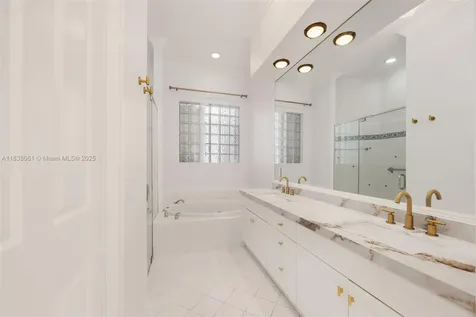 1571 Breakwater Terrace Hollywood FL 33019