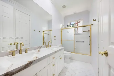 1571 Breakwater Terrace Hollywood FL 33019