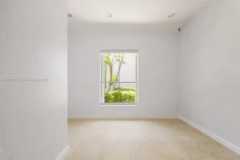 1571 Breakwater Terrace Hollywood FL 33019