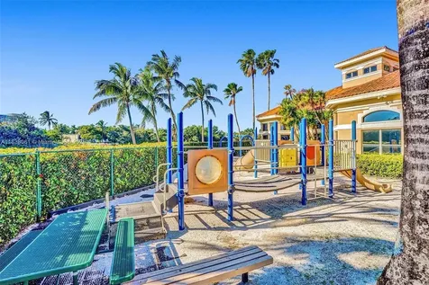 1571 Breakwater Terrace Hollywood FL 33019