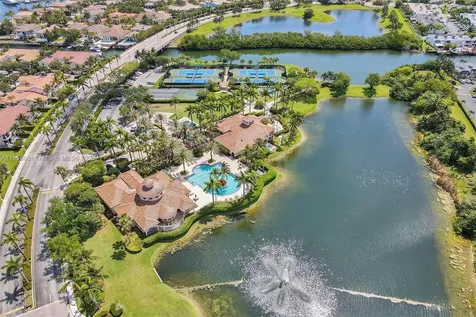1571 Breakwater Terrace Hollywood FL 33019