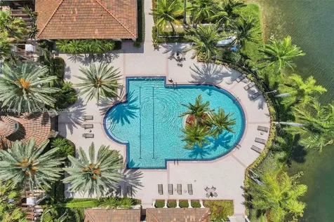 1571 Breakwater Terrace Hollywood FL 33019