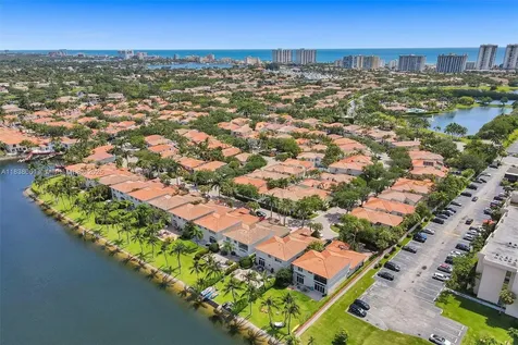 1571 Breakwater Terrace Hollywood FL 33019