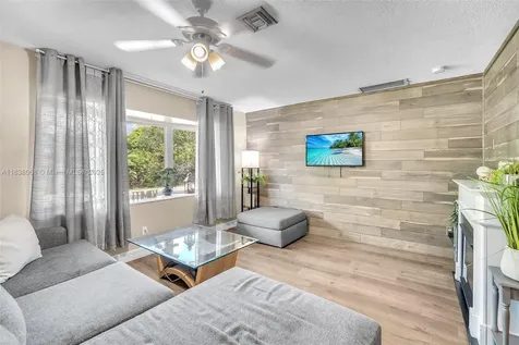 5751 SW 56th Street Davie FL 33314