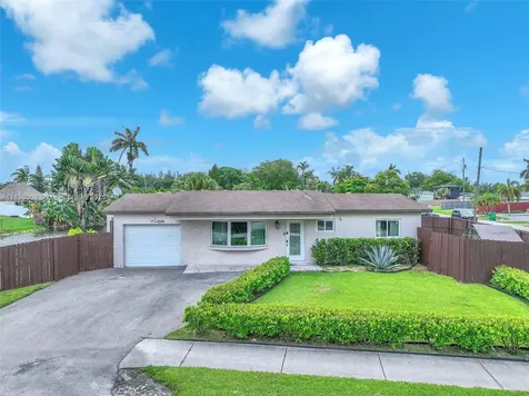 5751 SW 56th Street Davie FL 33314