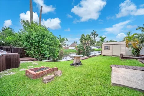 5751 SW 56th Street Davie FL 33314