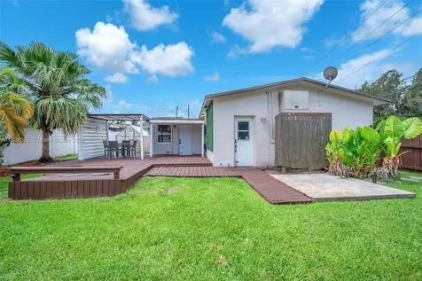 5751 SW 56th Street Davie FL 33314