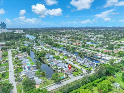 5751 SW 56th Street Davie FL 33314