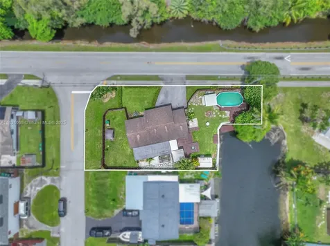 5751 SW 56th Street Davie FL 33314