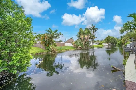 5751 SW 56th Street Davie FL 33314