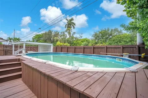 5751 SW 56th Street Davie FL 33314