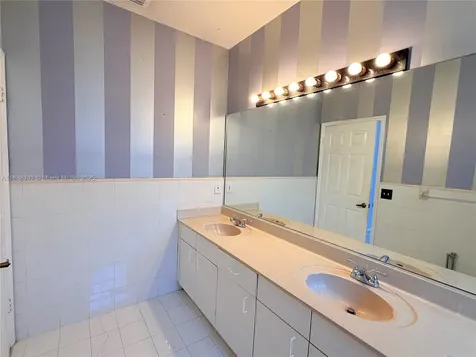 8973 NW 147th Terrace Miami Lakes FL 33018
