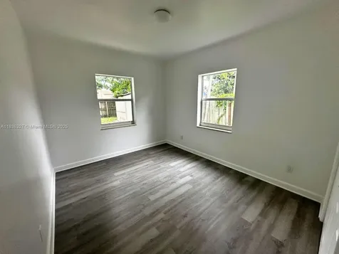 1645 NE 175th Street North Miami Beach FL 33162