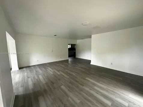 1645 NE 175th Street North Miami Beach FL 33162