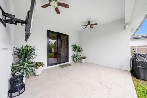 14832 SW 39th Terrace Miami FL 33185