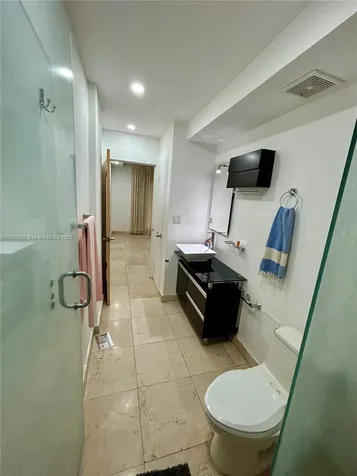 5401 Collins Avenue Miami Beach FL 33140
