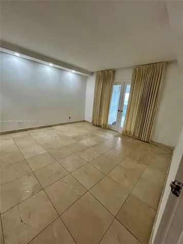 5401 Collins Avenue Miami Beach FL 33140