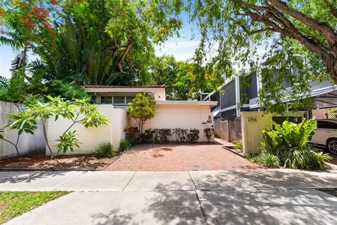 2794 SW 22nd Avenue Miami FL 33133