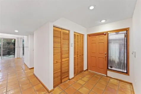 2794 SW 22nd Avenue Miami FL 33133