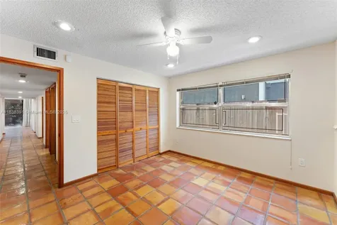 2794 SW 22nd Avenue Miami FL 33133