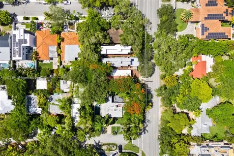 2794 SW 22nd Avenue Miami FL 33133