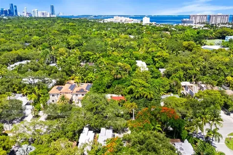 2794 SW 22nd Avenue Miami FL 33133