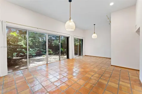 2794 SW 22nd Avenue Miami FL 33133
