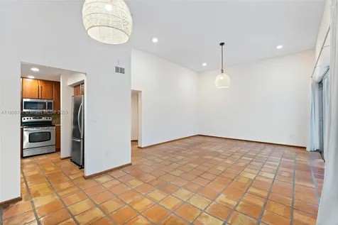 2794 SW 22nd Avenue Miami FL 33133
