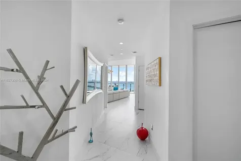 2900 NE 7th Avenue Miami FL 33137