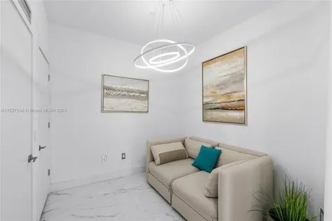 2900 NE 7th Avenue Miami FL 33137