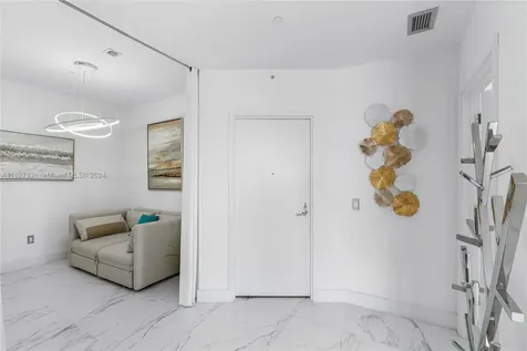 2900 NE 7th Avenue Miami FL 33137