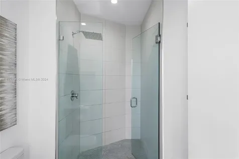 2900 NE 7th Avenue Miami FL 33137