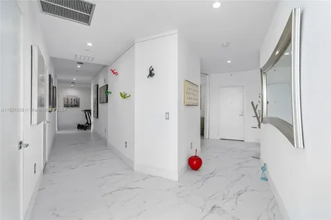 2900 NE 7th Avenue Miami FL 33137