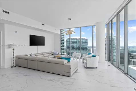 2900 NE 7th Avenue Miami FL 33137