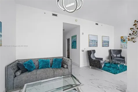 2900 NE 7th Avenue Miami FL 33137