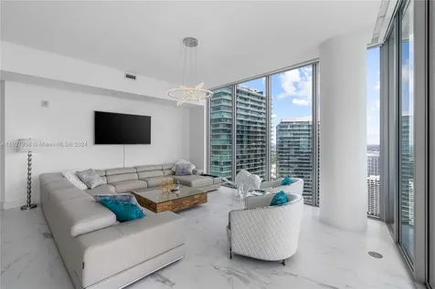 2900 NE 7th Avenue Miami FL 33137